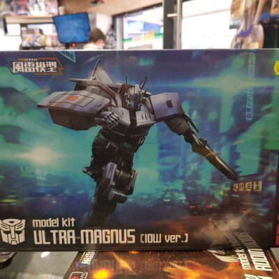 Flame Toys Ultra Magnus Idw Ver