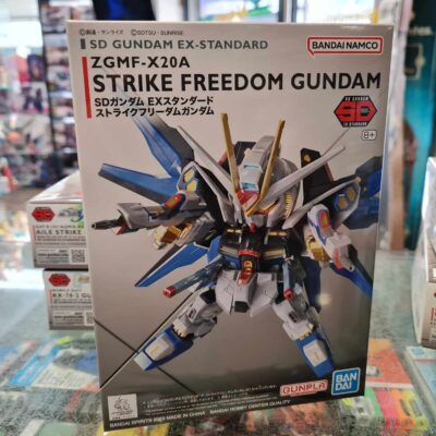 SD Strike Freedom gundam